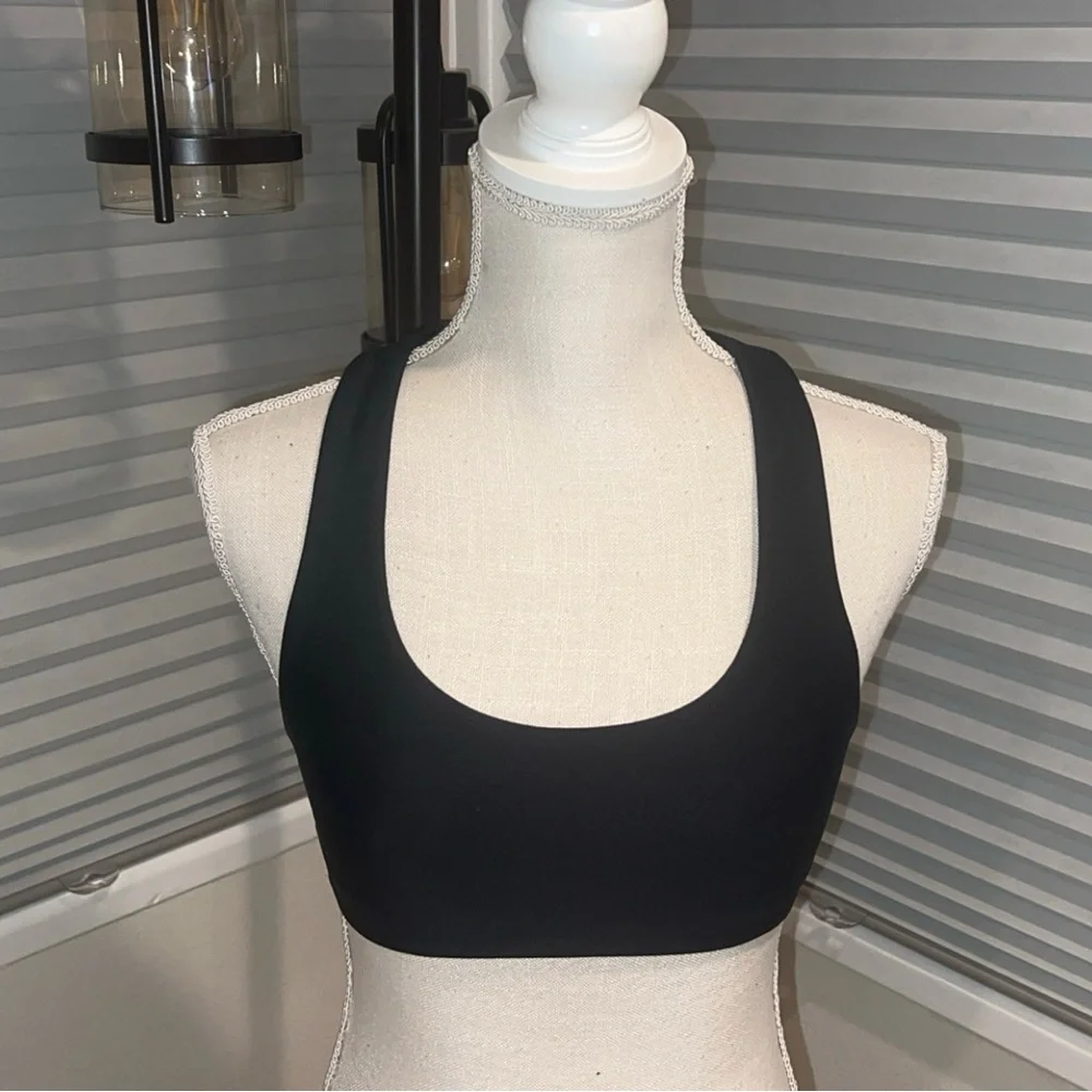 🆕ALO Yoga Airlift Advantage Racerback Sleek Black Sports Bra